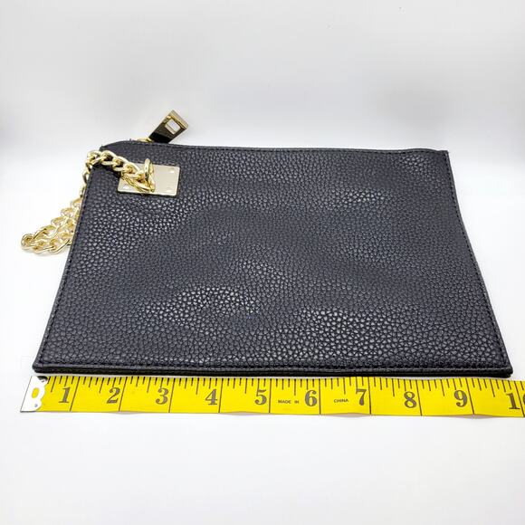 Sondra Roberts Black Squared Faux Pebbled Leather Gold Chain Detail Wristlet Bag - Picture 9 of 9